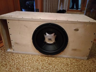 Лот: 9176590. Фото: 1. Сабвуфер JBL GT5-12 с коробом. Сабвуферы