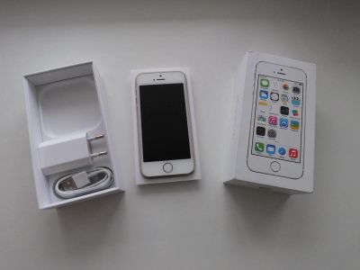 Лот: 5683467. Фото: 1. Apple Iphone 5S Gold 16gb A1457... Смартфоны