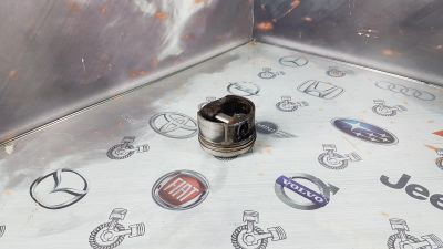 Лот: 23589886. Фото: 1. Поршень Skoda Oktavia AEH 050107065. Двигатель и элементы двигателя