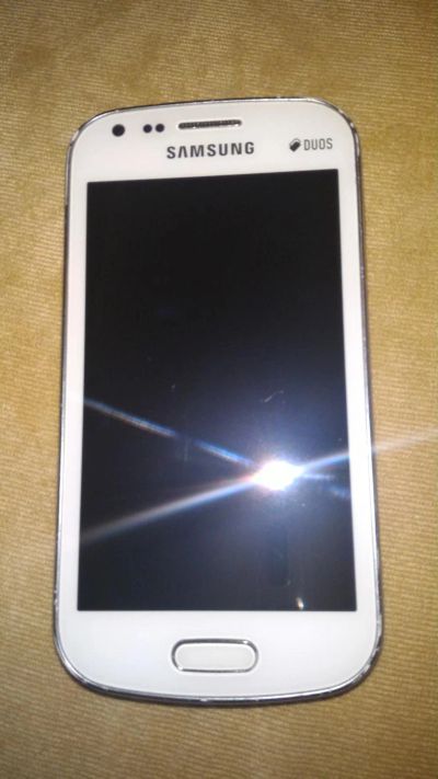 Лот: 6968111. Фото: 1. Samsung Galaxy S Duos GT-7562... Смартфоны