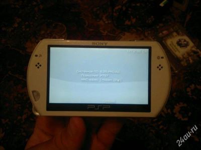 Лот: 1015728. Фото: 1. PSP Go N1008, белая. Игровые приставки, консоли
