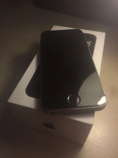 Лот: 9036475. Фото: 1. Iphone 5s 16GB. Смартфоны