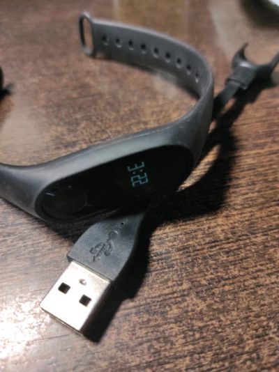 Лот: 19872378. Фото: 1. Xiaomi Mi Band 2. Смарт-часы, фитнес-браслеты, аксессуары