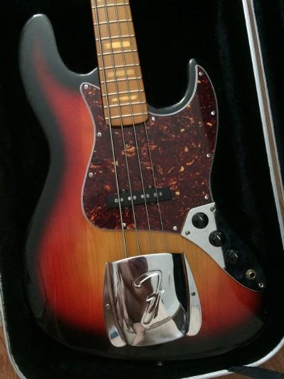 Лот: 11595711. Фото: 1. Fender Jazz Bass, MIJ, 85 год... Гитары