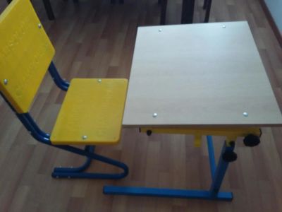 Лот: 9202161. Фото: 1. парта и стул. Столики, стулья, парты