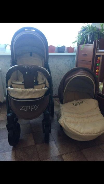 Лот: 11478907. Фото: 1. Коляска Tutis Zippy 2в1. Коляски