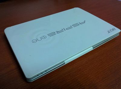 Лот: 11462763. Фото: 1. Нетбук Acer Aspire One D257. Ноутбуки