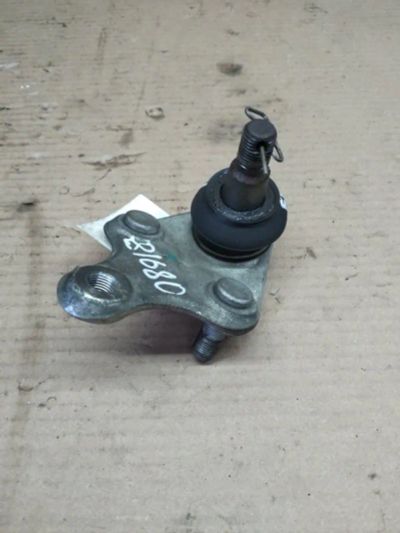 Лот: 21402893. Фото: 1. шаровая опора Toyota RAV4 ACA31. Двигатель и элементы двигателя