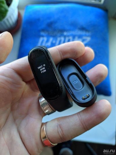 Лот: 15306721. Фото: 1. смарт браслет Xiaomi Mi Band 4... Смарт-часы, фитнес-браслеты, аксессуары