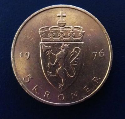 Лот: 19606531. Фото: 1. Норвегия 5 крон 1976 Улаф V KM... Европа