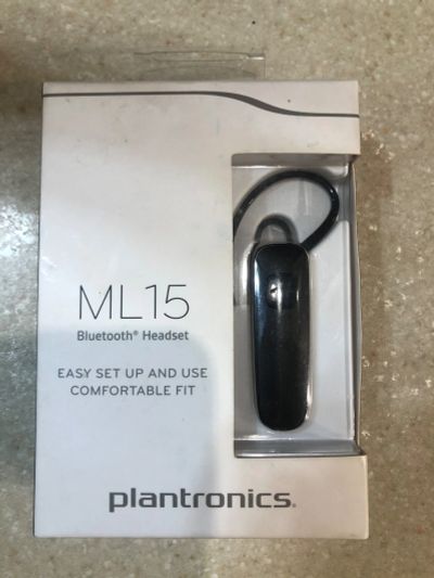 Лот: 15711742. Фото: 1. Гарнитура Bluetooth Plantronics... Красноярск