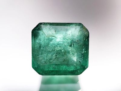 Лот: 21327130. Фото: 1. 1.42 ct. Изумруд октагон. Колумбия... Драгоценные и поделочные камни
