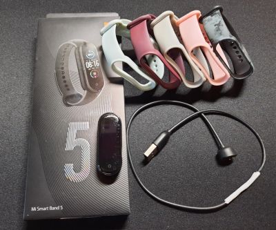 Лот: 20694328. Фото: 1. Фитнес-браслет Xiaomi mi band... Смарт-часы, фитнес-браслеты, аксессуары