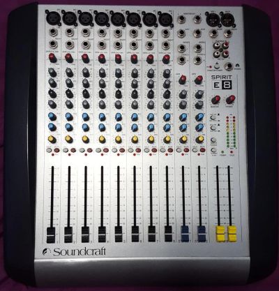 Лот: 11411480. Фото: 1. Микшерный пульт soundcraft spirit... Микшеры, предусилители, микрофонные эффекты