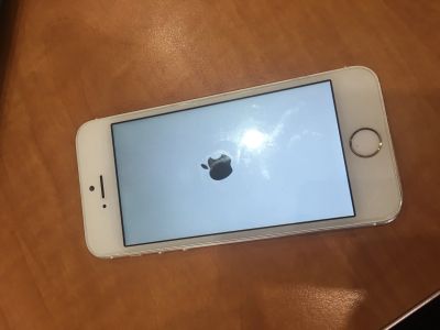 Лот: 12011254. Фото: 1. Apple iPhone 5s. Смартфоны