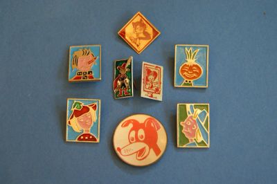 Лот: 3429272. Фото: 1. Значки детские ( 582 ). Сувенирные