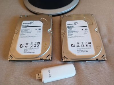 Лот: 24779064. Фото: 1. HDD 1tb (2шт) + Wi Fi адаптер... Жёсткие диски