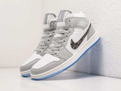 Лот: 20278392. Фото: 1. Кроссовки Dior x Nike Air Jordan... Кеды, кроссовки, слипоны
