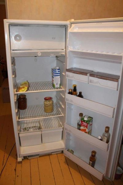 Лот: 11170711. Фото: 1. Холодильник бюрюса исправный. Холодильники, морозильные камеры