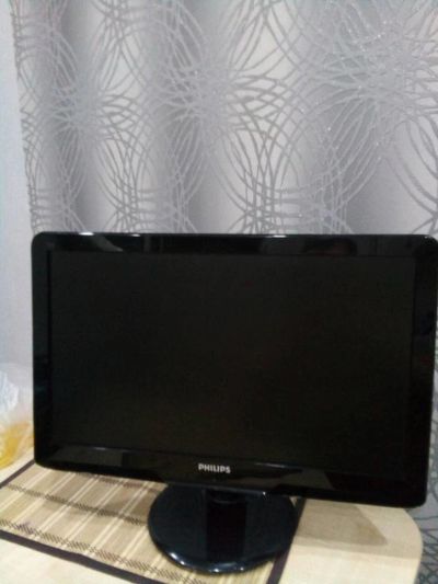 Лот: 8862305. Фото: 1. Philips Монитор. Добавлено описание. ЖК-мониторы