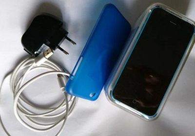 Лот: 10477963. Фото: 1. iPhone 5C голубой 16 Gb. Смартфоны