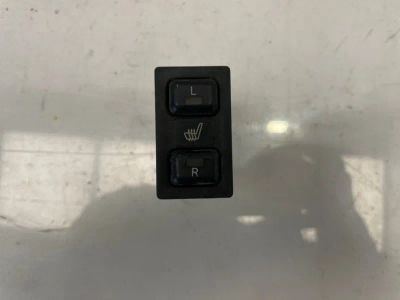 Лот: 21702782. Фото: 1. подогрев сиденья Toyota Corolla... Двигатель и элементы двигателя