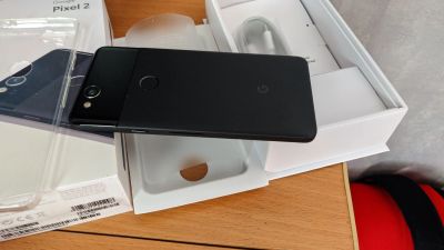 Лот: 15874348. Фото: 1. Google pixel 2. Смартфоны