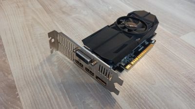 Лот: 21067276. Фото: 1. Видеокарта Gigabyte GTX 1050Ti... Видеокарты