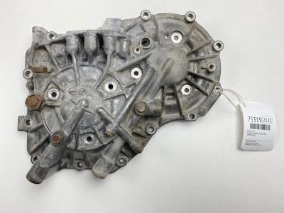 Лот: 21111212. Фото: 1. Крышка КПП Toyota Vitz 2008 3040052110... Двигатель и элементы двигателя
