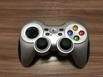 Лот: 15483557. Фото: 1. Беспроводной геймпад Logitech... Рули, джойстики