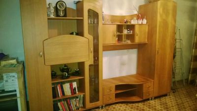 Лот: 6797275. Фото: 1. горка с платеным шкафом. Гостиные, стенки, горки