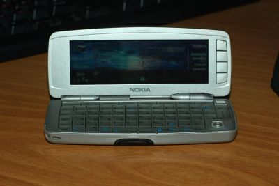 Лот: 3426666. Фото: 1. Nokia 9300 Хорошее состояние Торг. Смартфоны