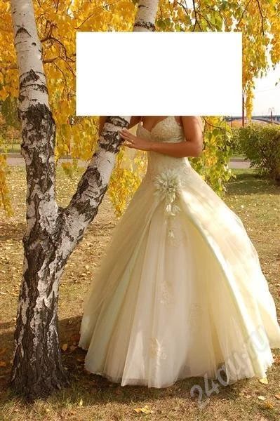 Лот: 616065. Фото: 1. свадебное платье золотисто-фисташковое. Другое (свадебная мода)