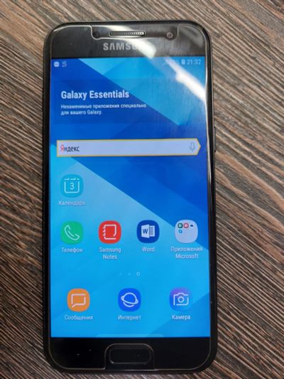 Лот: 18444587. Фото: 1. Samsung Galaxy A3 (2017). Смартфоны