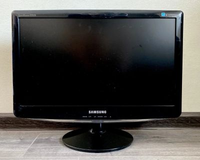 Лот: 16383545. Фото: 1. Надежный LCD монитор: Samsung... ЖК-мониторы