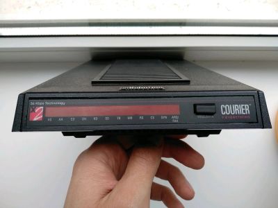 Лот: 12168756. Фото: 1. Модем US Robotics Courier (рабочий... Проводные модемы