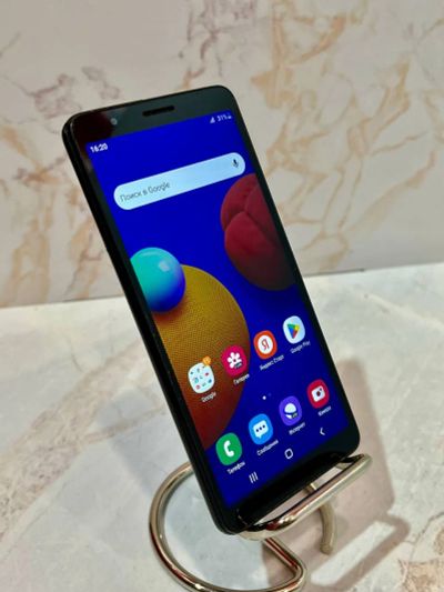Лот: 21251624. Фото: 1. Смартфон Honor 7a (32504). Смартфоны