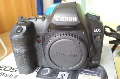 Лот: 13568542. Фото: 1. Фотоаппарат Canon 5d mark II. Цифровые зеркальные
