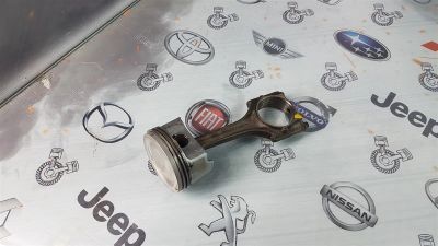 Лот: 24609384. Фото: 1. Шатун Audi A4 ALT 06A198401E. Двигатель и элементы двигателя