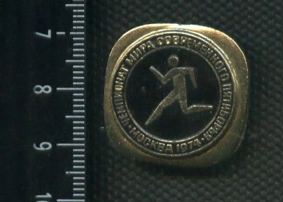 Лот: 15763689. Фото: 1. (№ 5071 ) значки спорт, чемпионат... Сувенирные