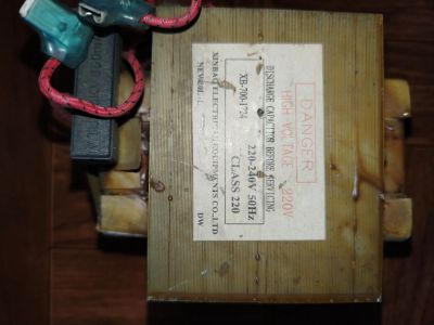 Лот: 25120705. Фото: 1. Трансформатор от СВЧ. Запчасти для микроволновок, мини-печей