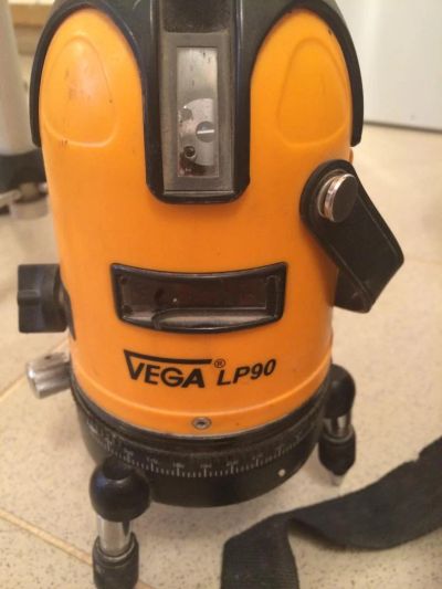 Лот: 4429725. Фото: 1. Лазерный нивелир Vega LP90. Другое (инструмент и расходные)