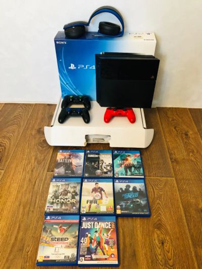 Лот: 20748844. Фото: 1. Playstation 4 ps4 консоль с играми... Игровые приставки, консоли
