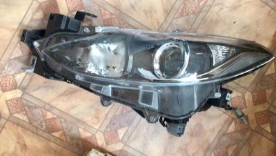 Лот: 9767280. Фото: 1. Фары Mazda 3 BM. Оптика и освещение