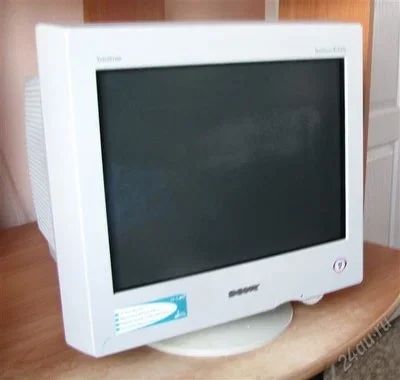 Лот: 2107578. Фото: 1. Плоский монитор Sony Trinitron... ЭЛТ-мониторы