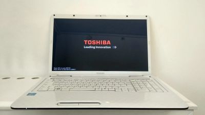 Лот: 11071670. Фото: 1. Ноутбук Toshiba Satellite L775-A1W... Ноутбуки