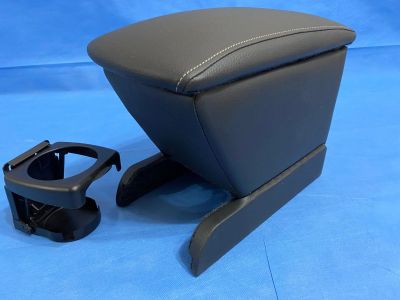 Лот: 17533698. Фото: 1. Подлокотник Hyundai Solaris 2017г-... Салон