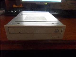 Лот: 166021. Фото: 1. СD-R/RW BenQ. Приводы CD, DVD, BR, FDD