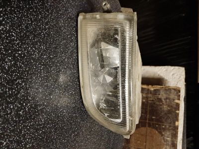 Лот: 16698492. Фото: 1. Фара противотуманная Nissan bluebird... Оптика и освещение