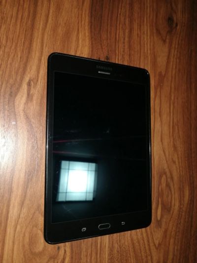 Лот: 14422814. Фото: 1. Планшет Samsung Galaxy Tab 8 неисправный. Планшеты